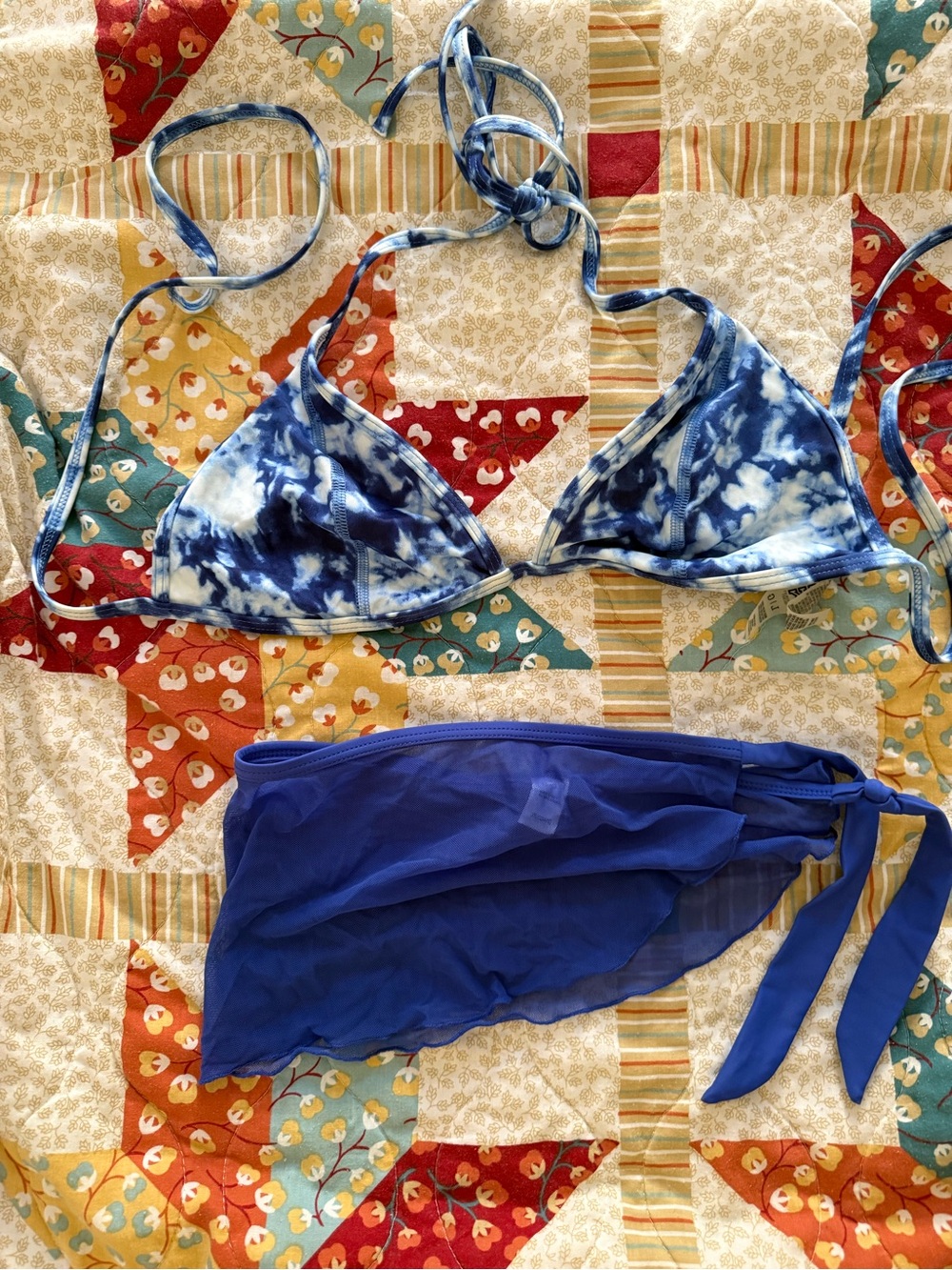PINK Victoria's Secret Blue and White Tie-Dye Triangle Bikini Top